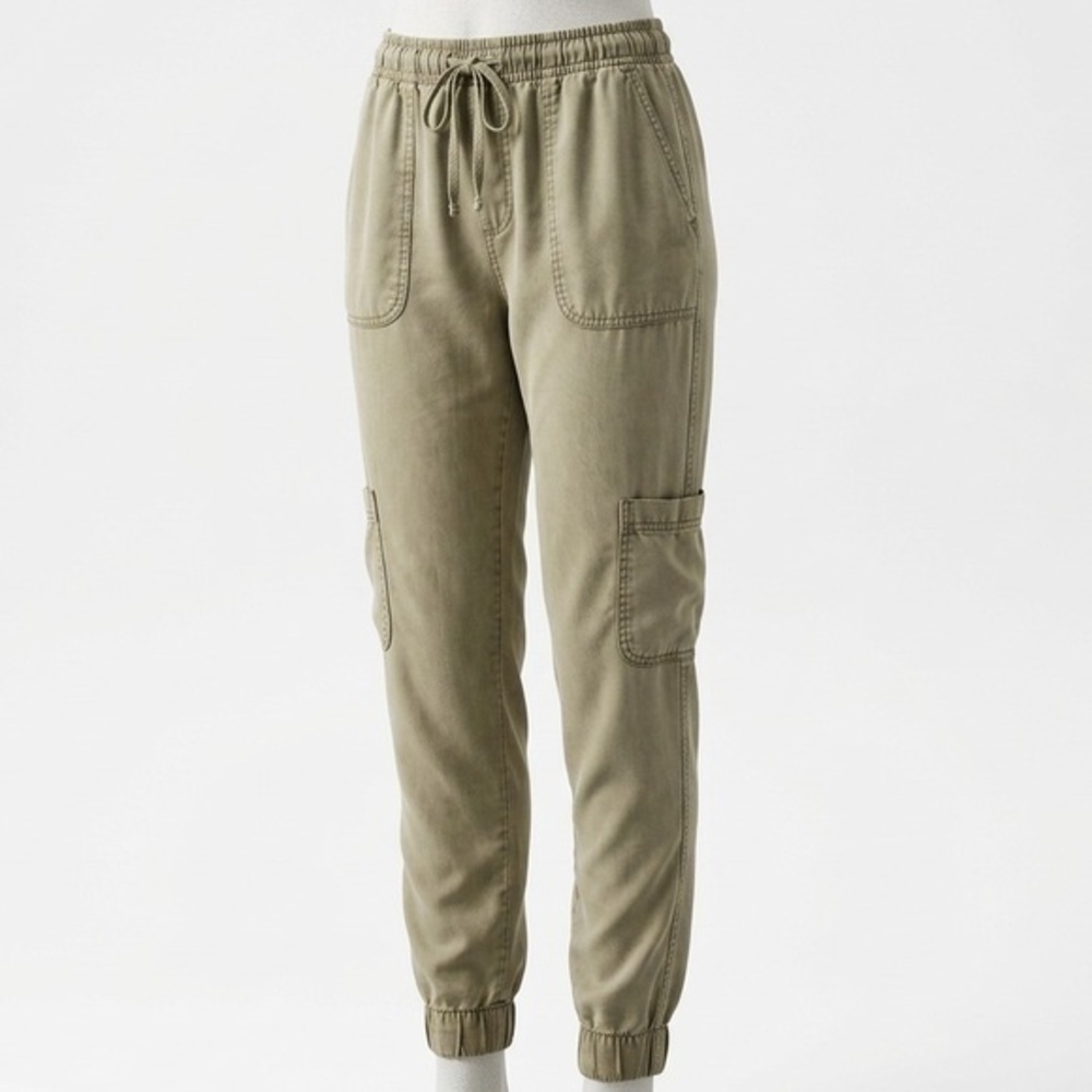 C&C CALIFORNIA Light Brown Cargo Joggers, Size Small.